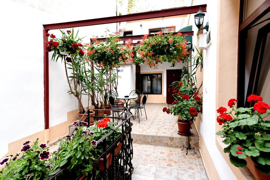 Da Vinci Hotel Brasov Ngoại thất bức ảnh