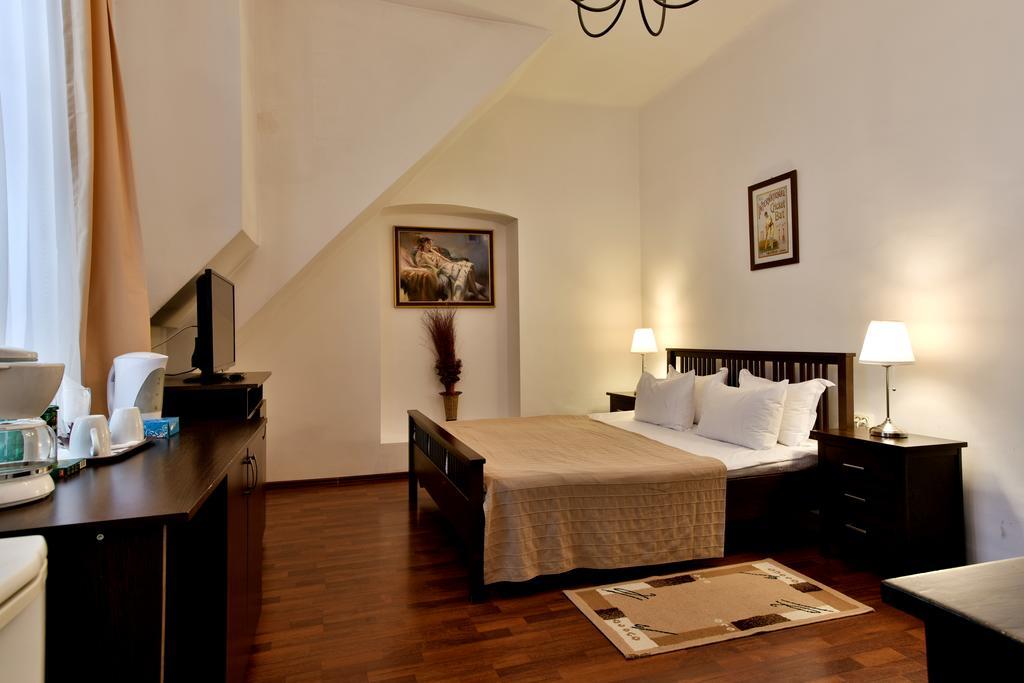 Da Vinci Hotel Brasov Ngoại thất bức ảnh