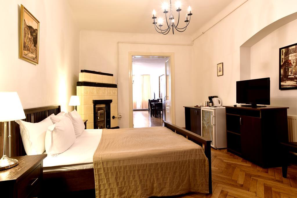 Da Vinci Hotel Brasov Ngoại thất bức ảnh